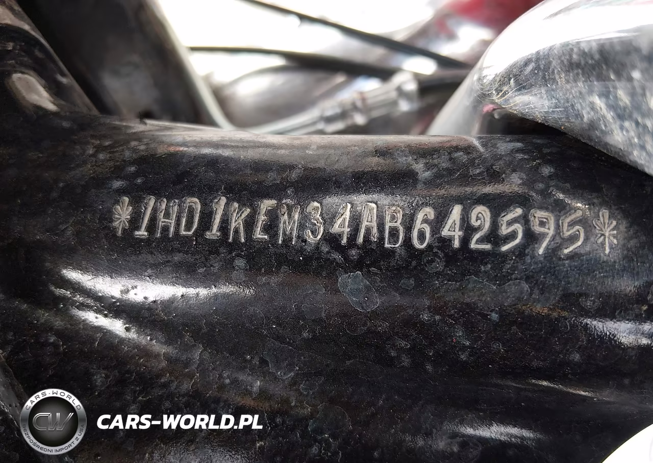 2010 Harley-Davidson Flhtk VIN:1HD1KEM34AB642595 - 10