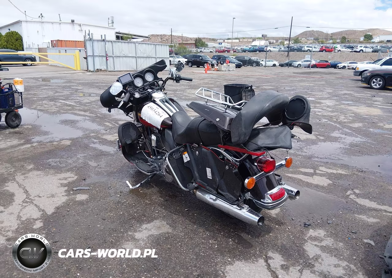 2010 Harley-Davidson Flhtk VIN:1HD1KEM34AB642595 - 3