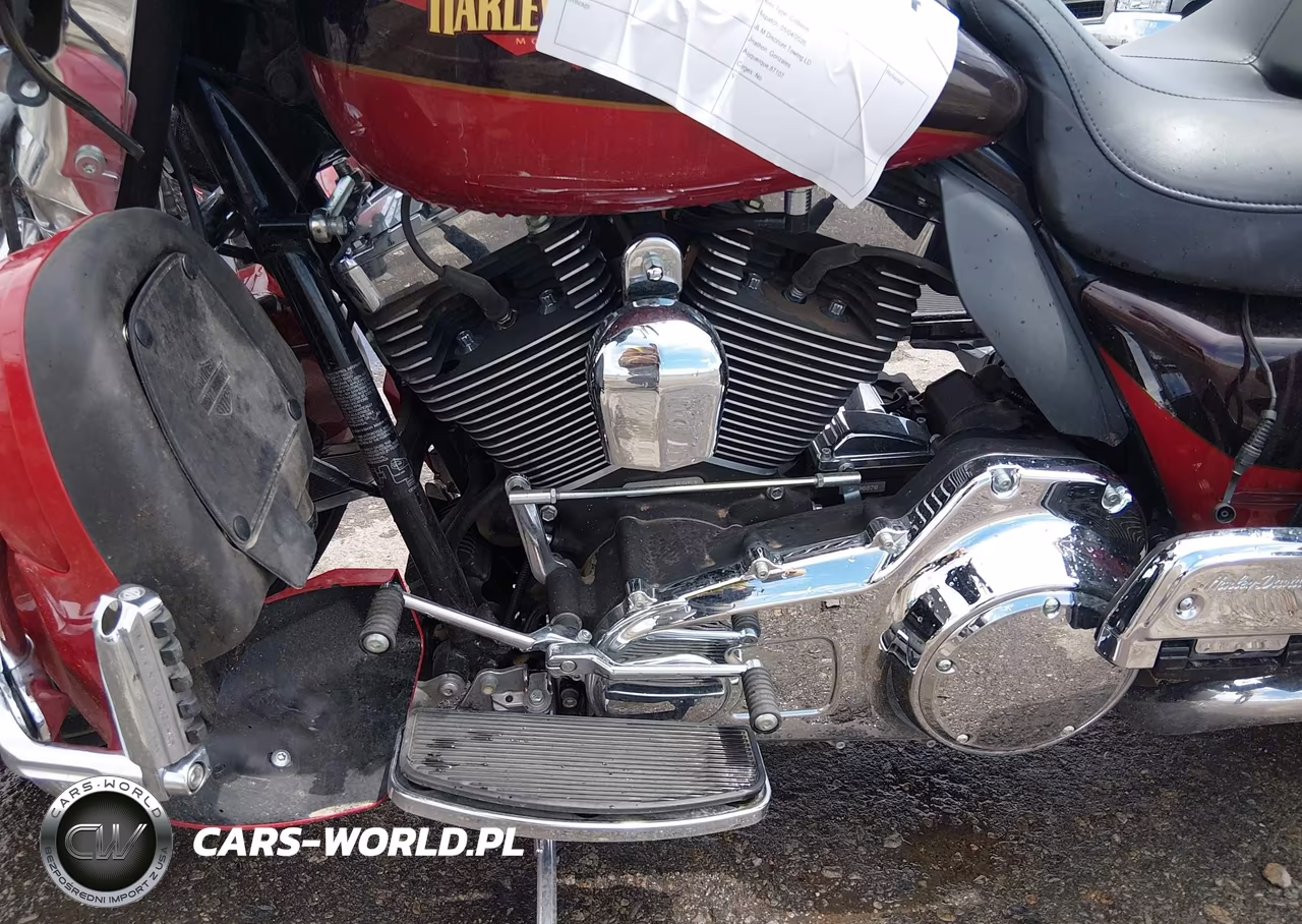 2010 Harley-Davidson Flhtk VIN:1HD1KEM34AB642595 - 9
