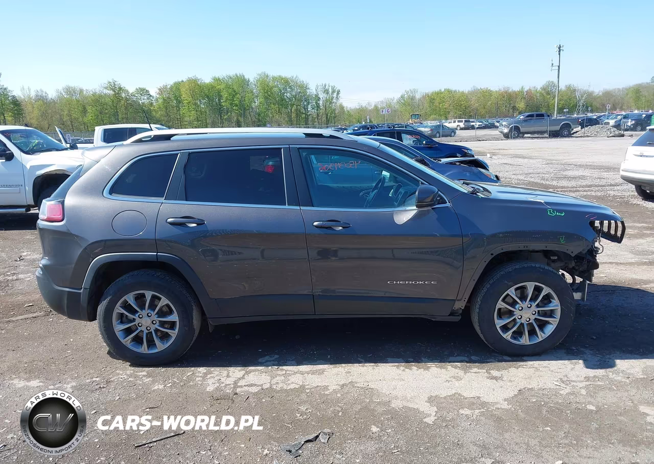 2019 Jeep Cherokee Latitude Plus 4X4 VIN:1C4PJMLB4KD269050 - 13