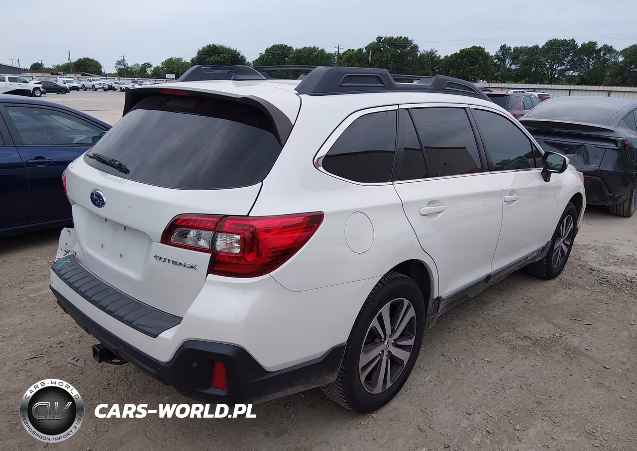 2018 Subaru Outback 3.6R Limited VIN:4S4BSENC9J3249802 - 4
