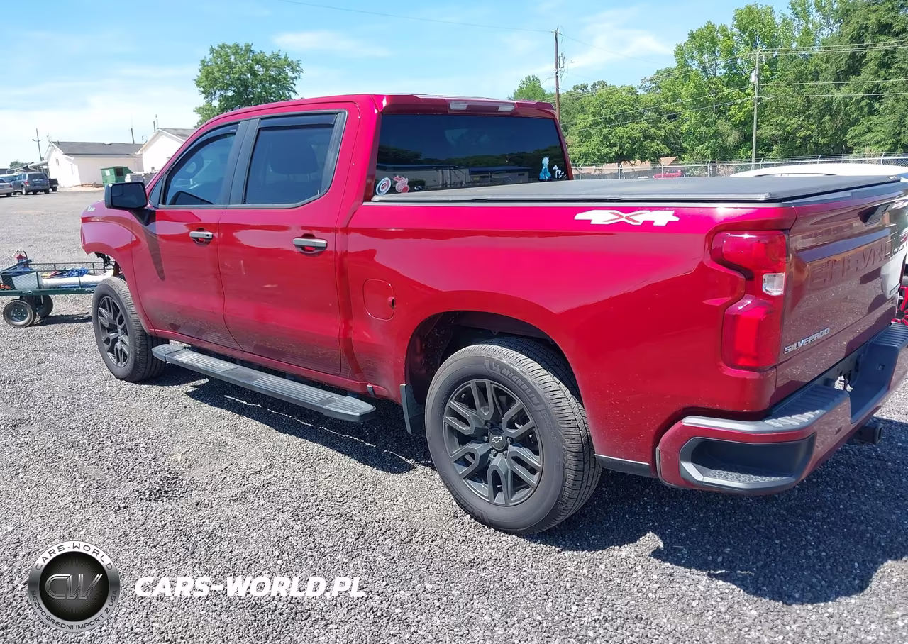 2021 Chevrolet Silverado 1500 4Wd Short Bed Custom VIN:3GCPYBEK5MG309574 - 3
