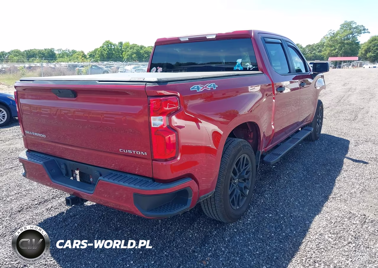 2021 Chevrolet Silverado 1500 4Wd Short Bed Custom VIN:3GCPYBEK5MG309574 - 4