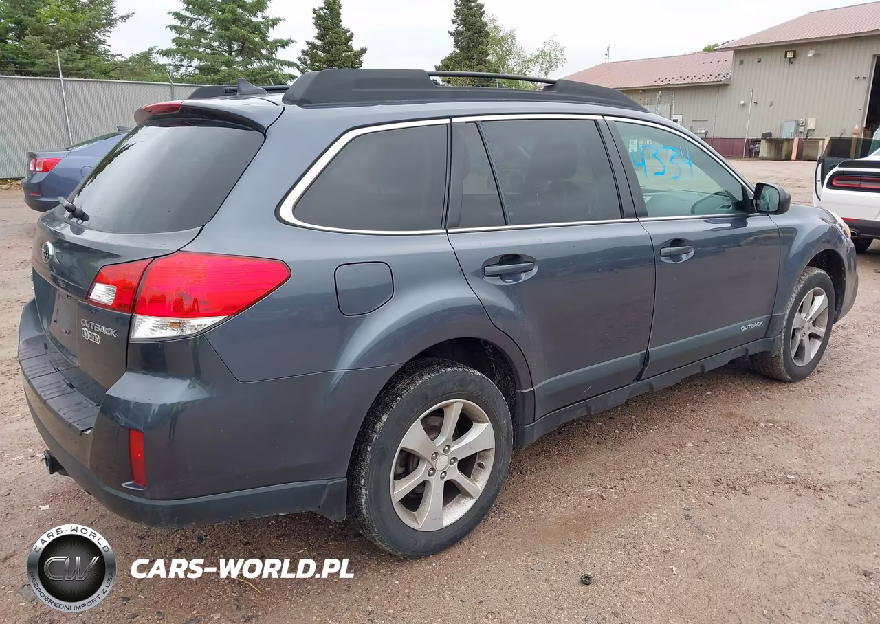 2014 Subaru Outback 2.5I Premium VIN:4S4BRCCC8E3285019 - 4