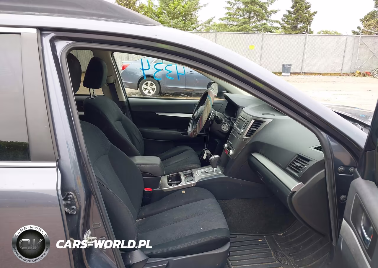 2014 Subaru Outback 2.5I Premium VIN:4S4BRCCC8E3285019 - 5