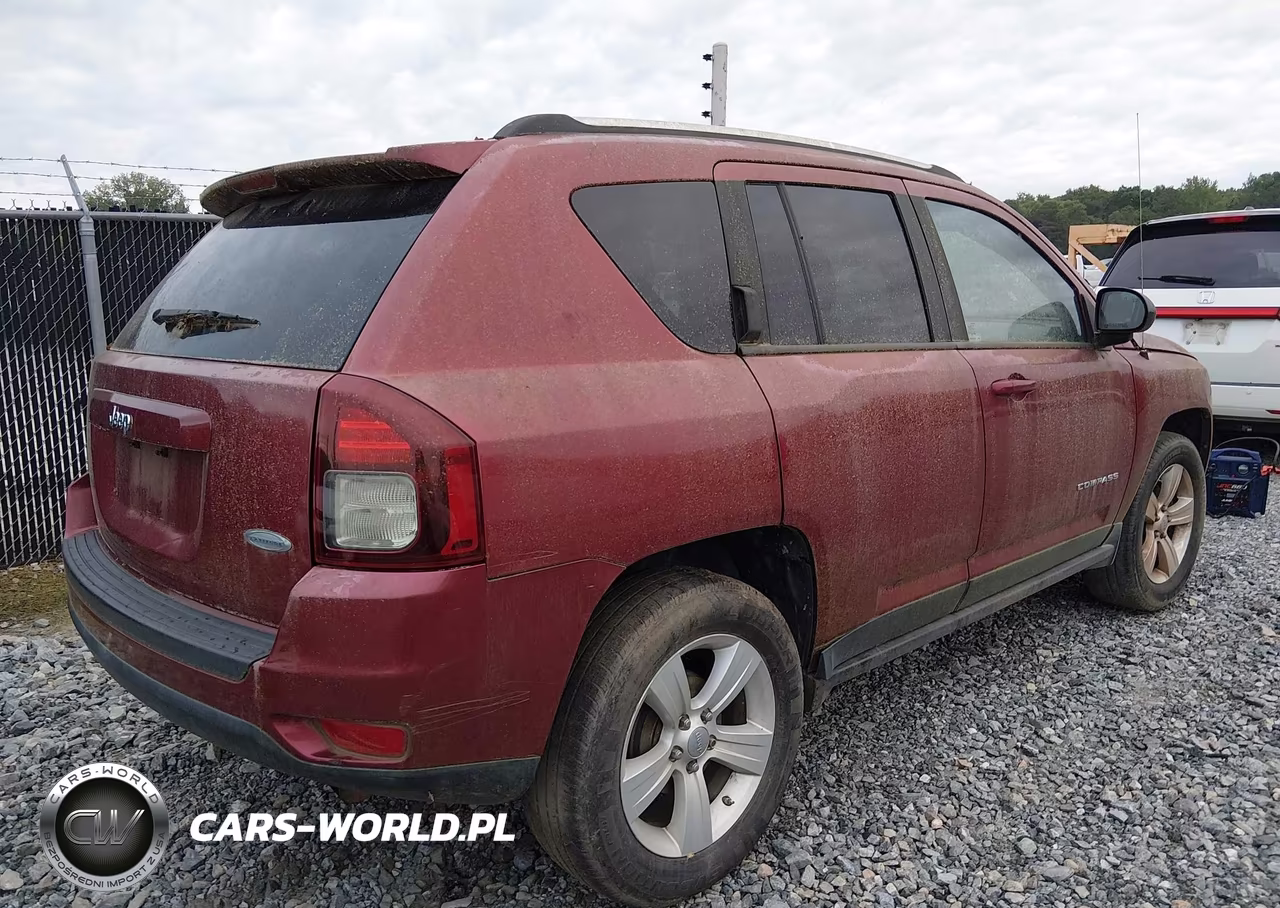 2012 Jeep Compass Latitude VIN:1C4NJCEA2CD664223 - 4
