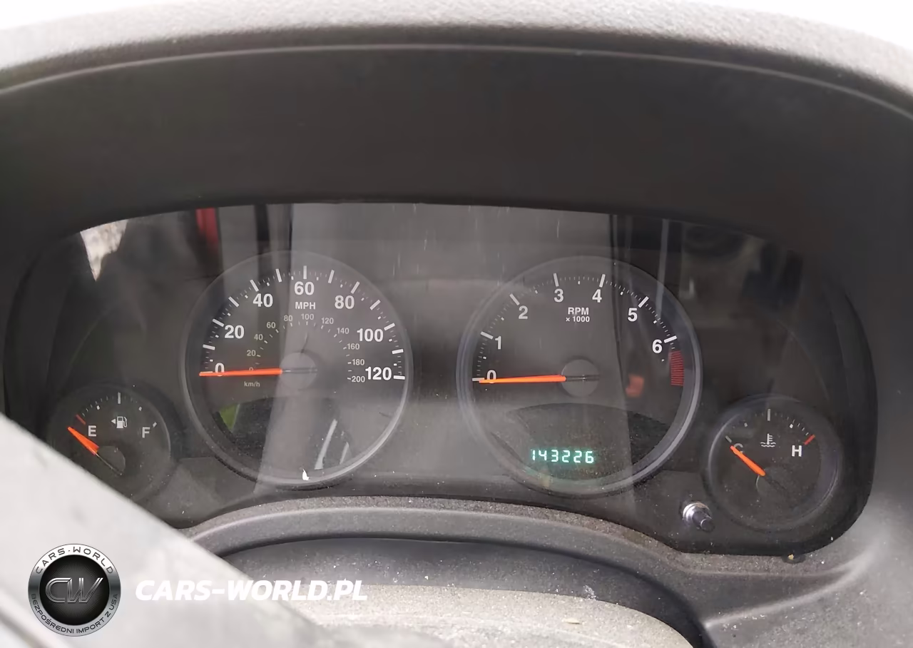 2012 Jeep Compass Latitude VIN:1C4NJCEA2CD664223 - 7
