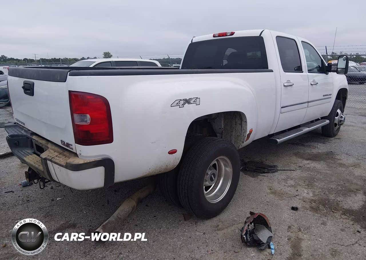 2012 GMC Sierra 3500Hd Denali VIN:1GT426C82CF140715 - 4