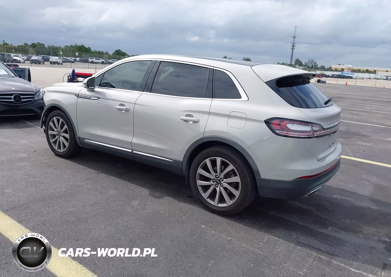 2019 Lincoln Nautilus Select VIN:2LMPJ6K98KBL57017 - 3