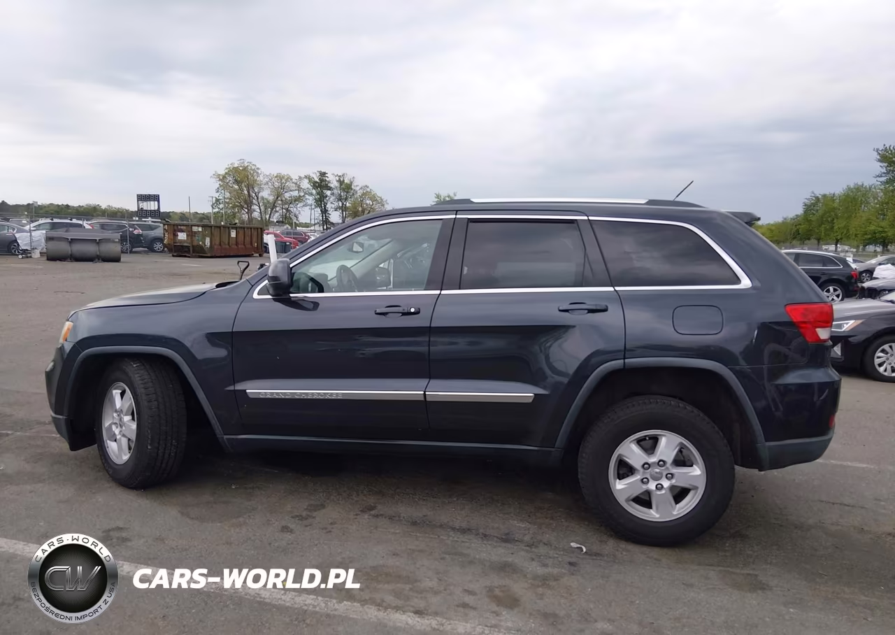2013 Jeep Grand Cherokee Laredo VIN:1C4RJFAG2DC633204 - 14