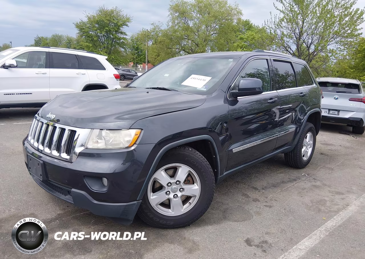 2013 Jeep Grand Cherokee Laredo VIN:1C4RJFAG2DC633204 - 2