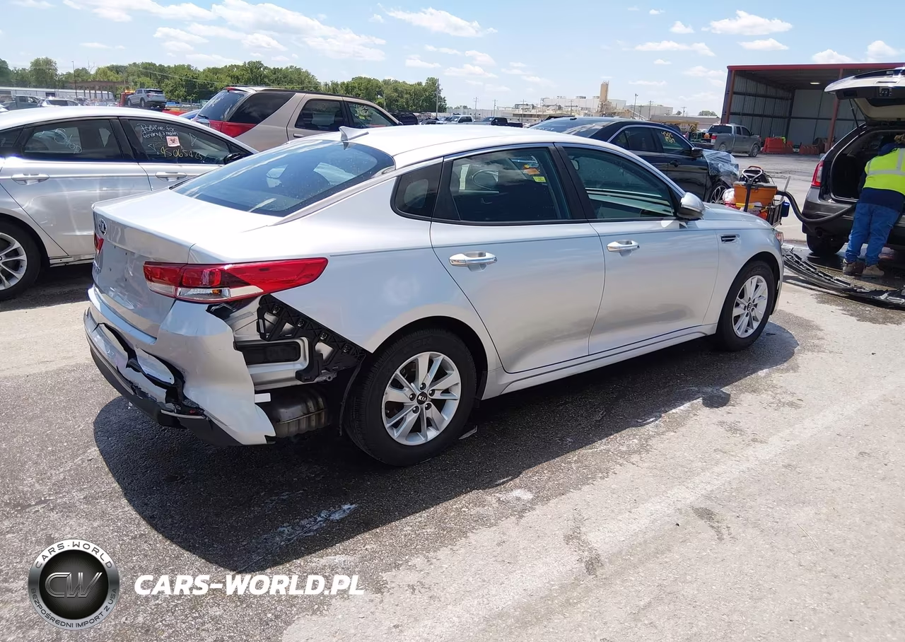 2018 Kia Optima Lx VIN:5XXGT4L30JG183824 - 4