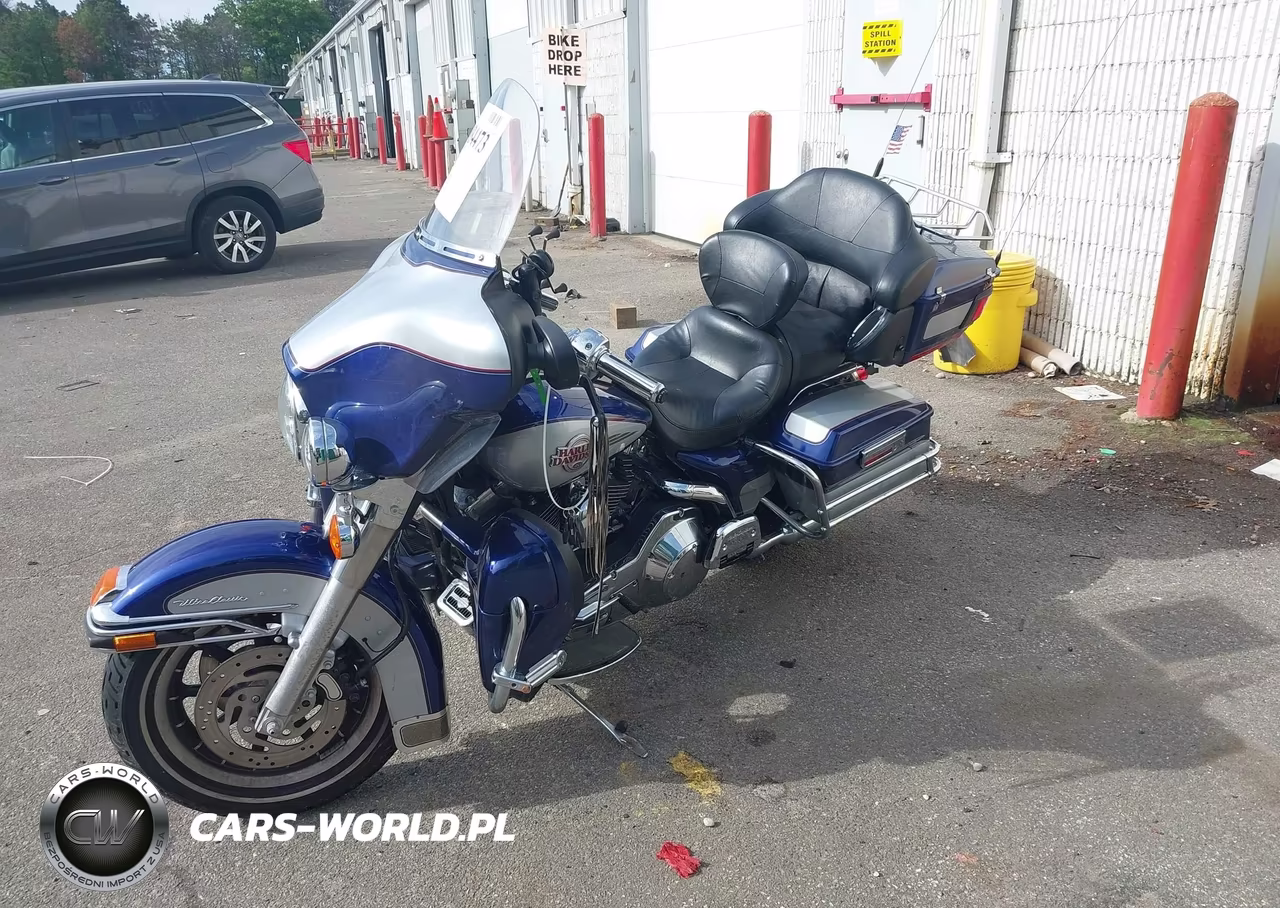 2006 Harley-Davidson Flhtcui VIN:1HD1FCW106Y654607 - 2