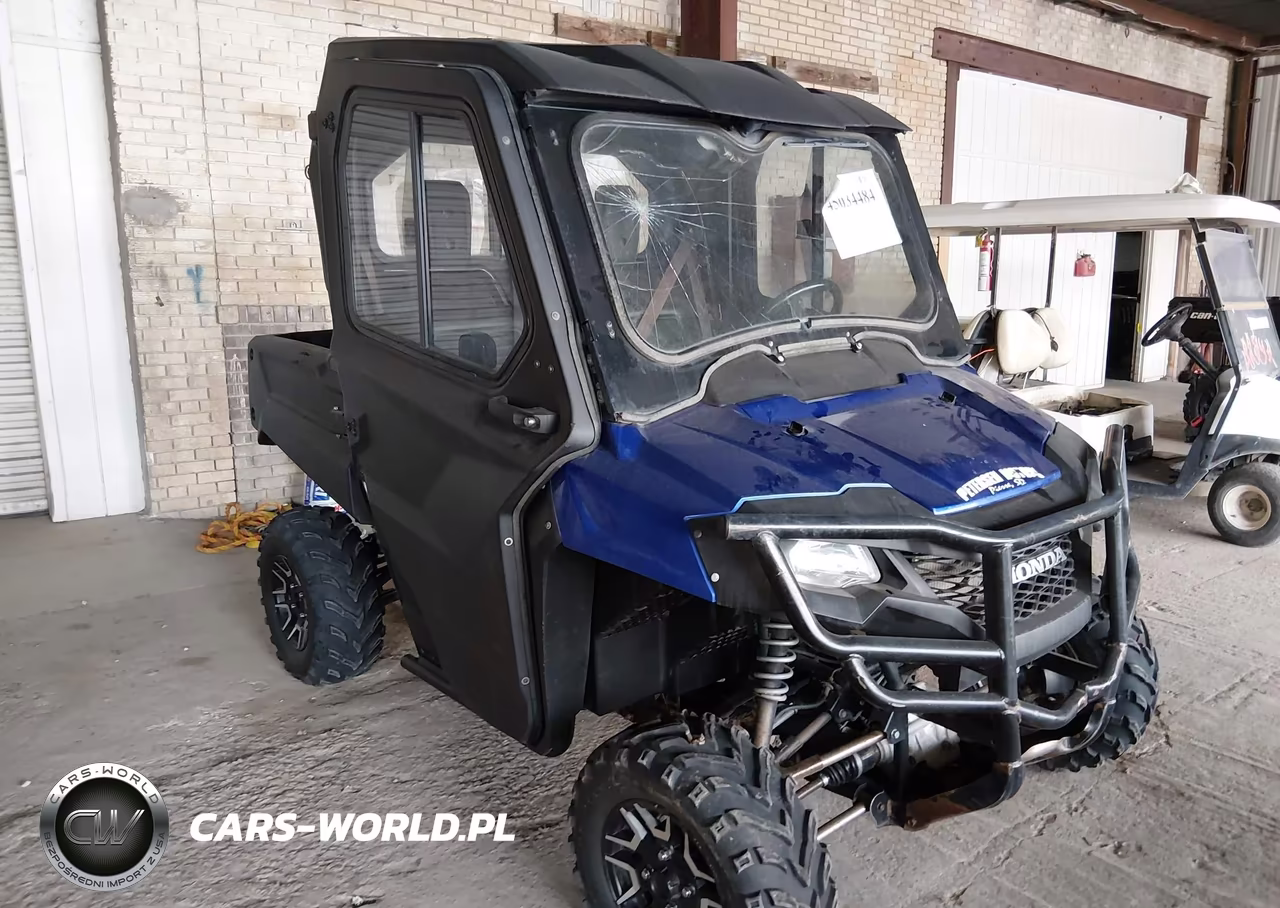 2017 Honda Sxs700 M2