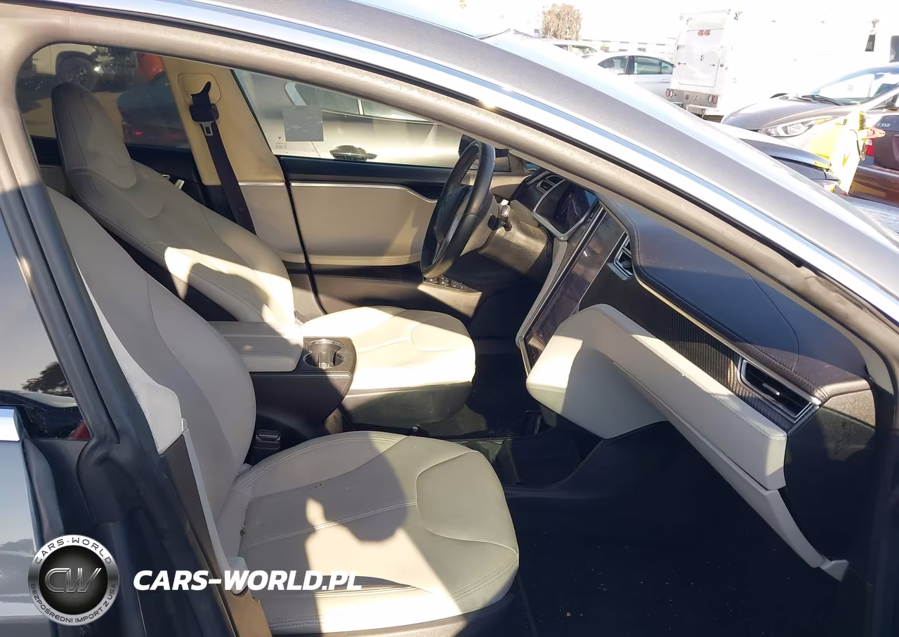 2013 Tesla Model S VIN:5YJSA1CN0DFP20439 - 5