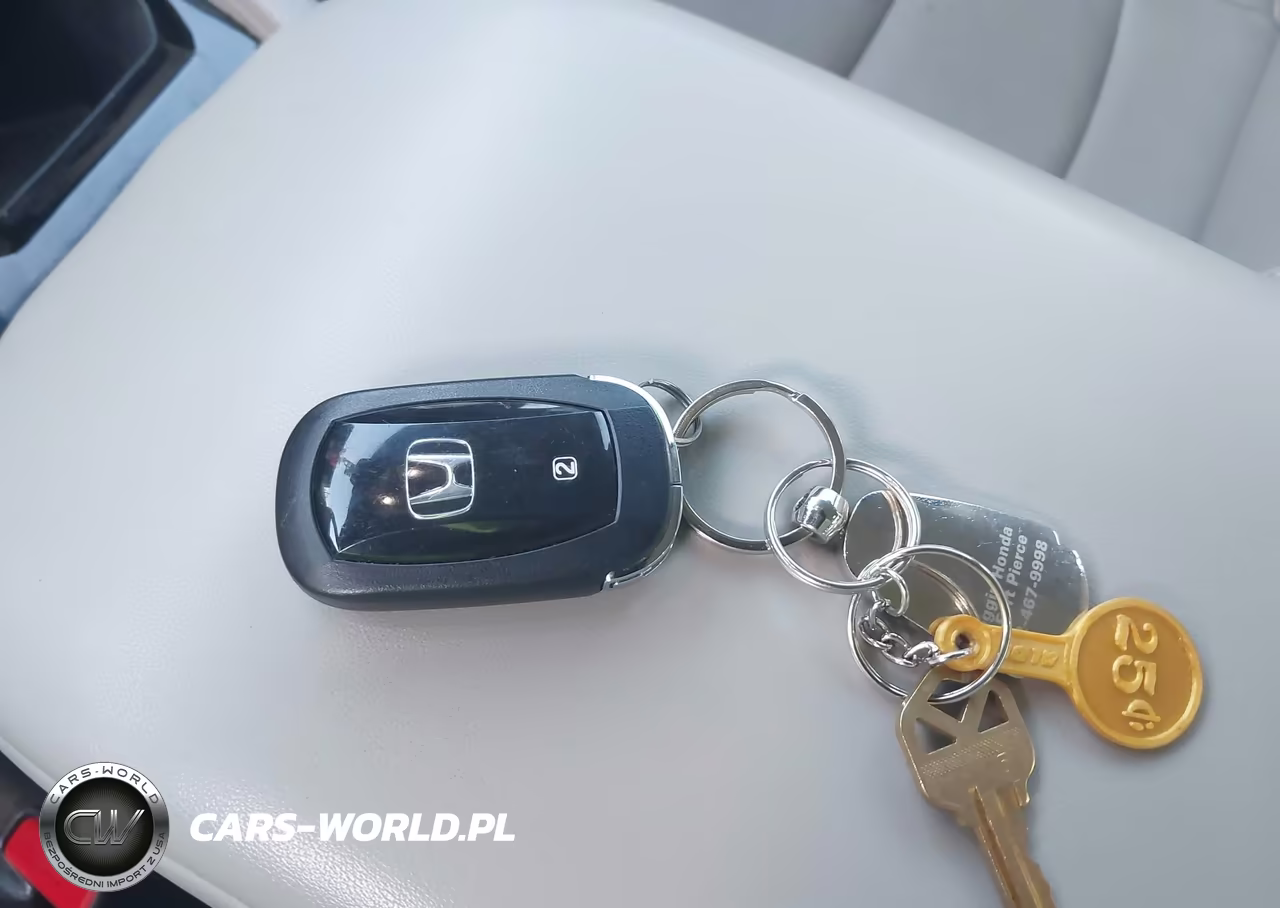 2023 Honda Accord Hybrid Ex-L VIN:1HGCY2F63PA048580 - 11