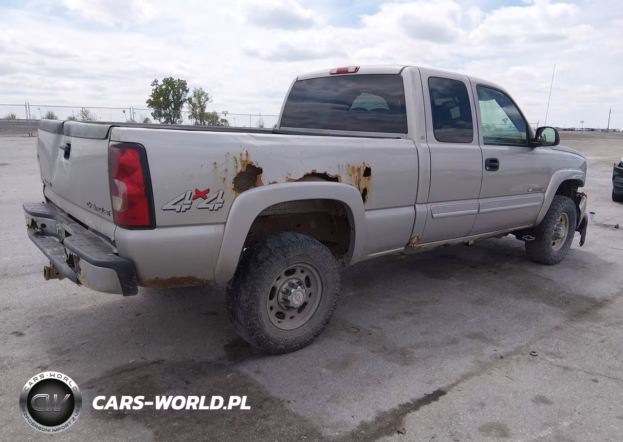 2004 Chevrolet Silverado 2500Hd Ls VIN:1GCHK29U04E248188 - 4