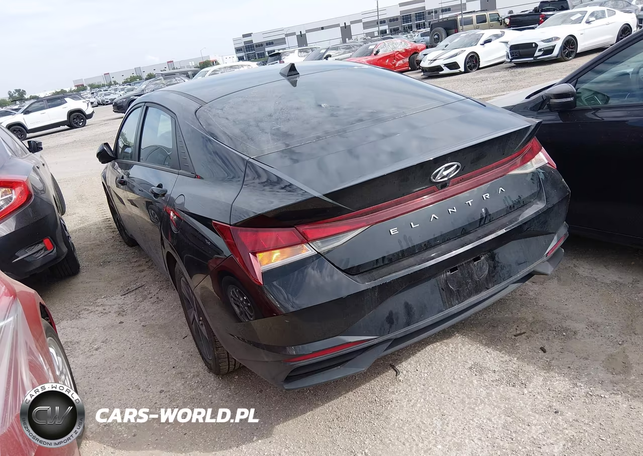 2021 Hyundai Elantra Sel VIN:5NPLM4AG0MH025753 - 3