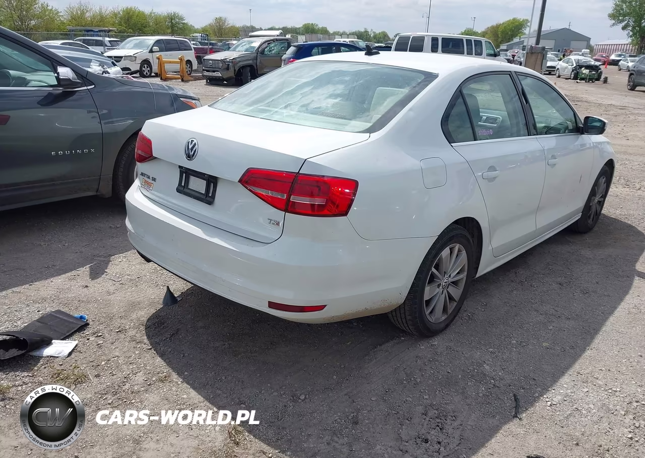 2015 Volkswagen Jetta 1.8T Se VIN:3VWD17AJ8FM356987 - 4
