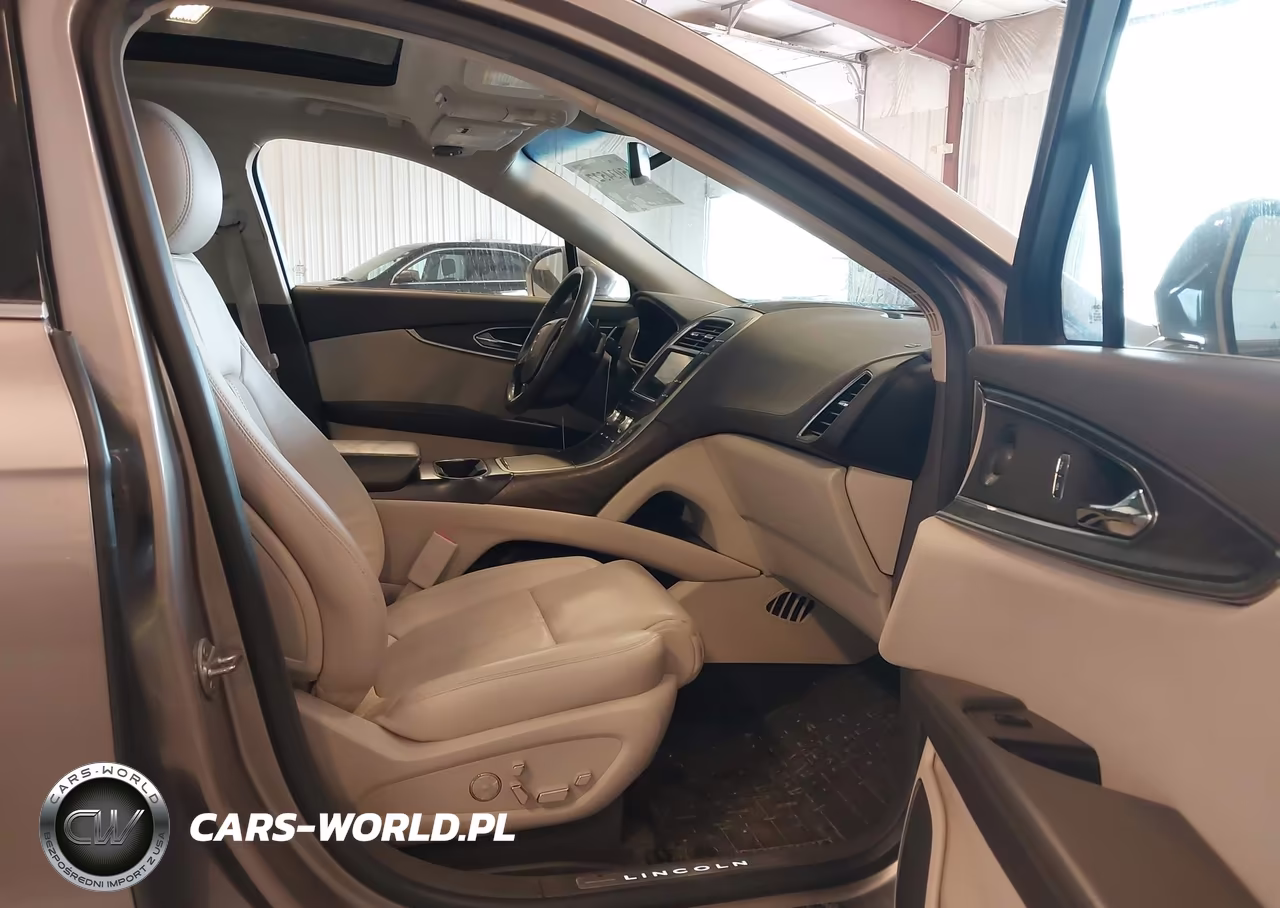 2019 Lincoln Nautilus Reserve VIN:2LMPJ8L94KBL58613 - 5