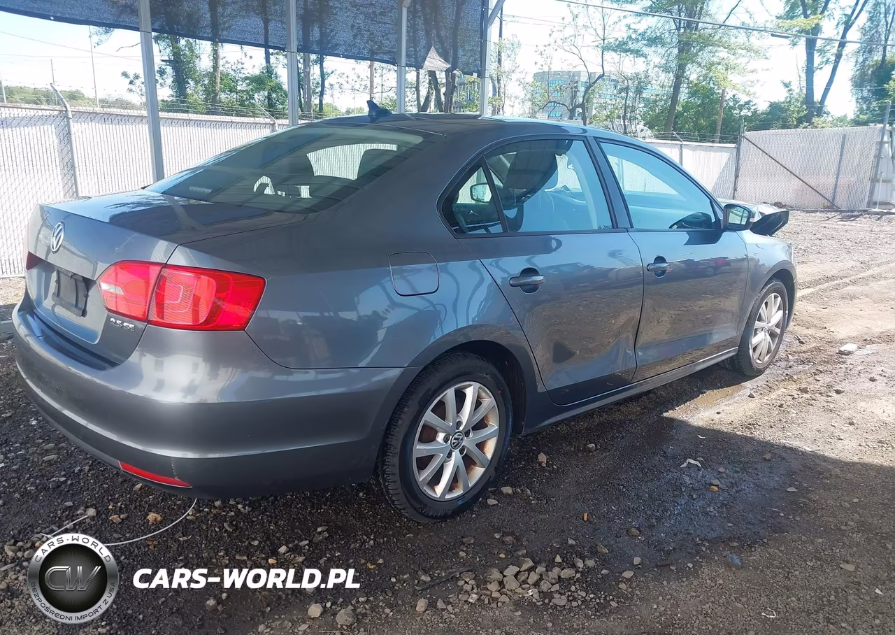 2011 Volkswagen Jetta 2.5L Se VIN:3VWDZ7AJ4BM319440 - 4