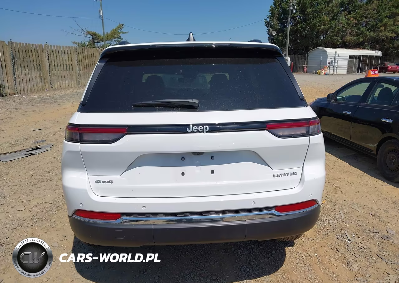 2025 Jeep Grand Cherokee Limited 4X4 VIN:1C4RJHBG8SC336820 - 17