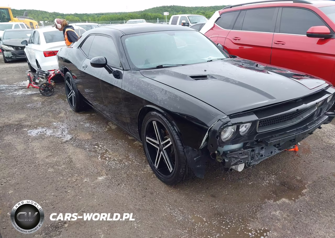 2013 Dodge Challenger Sxt – zdjęcie 1 z 17
