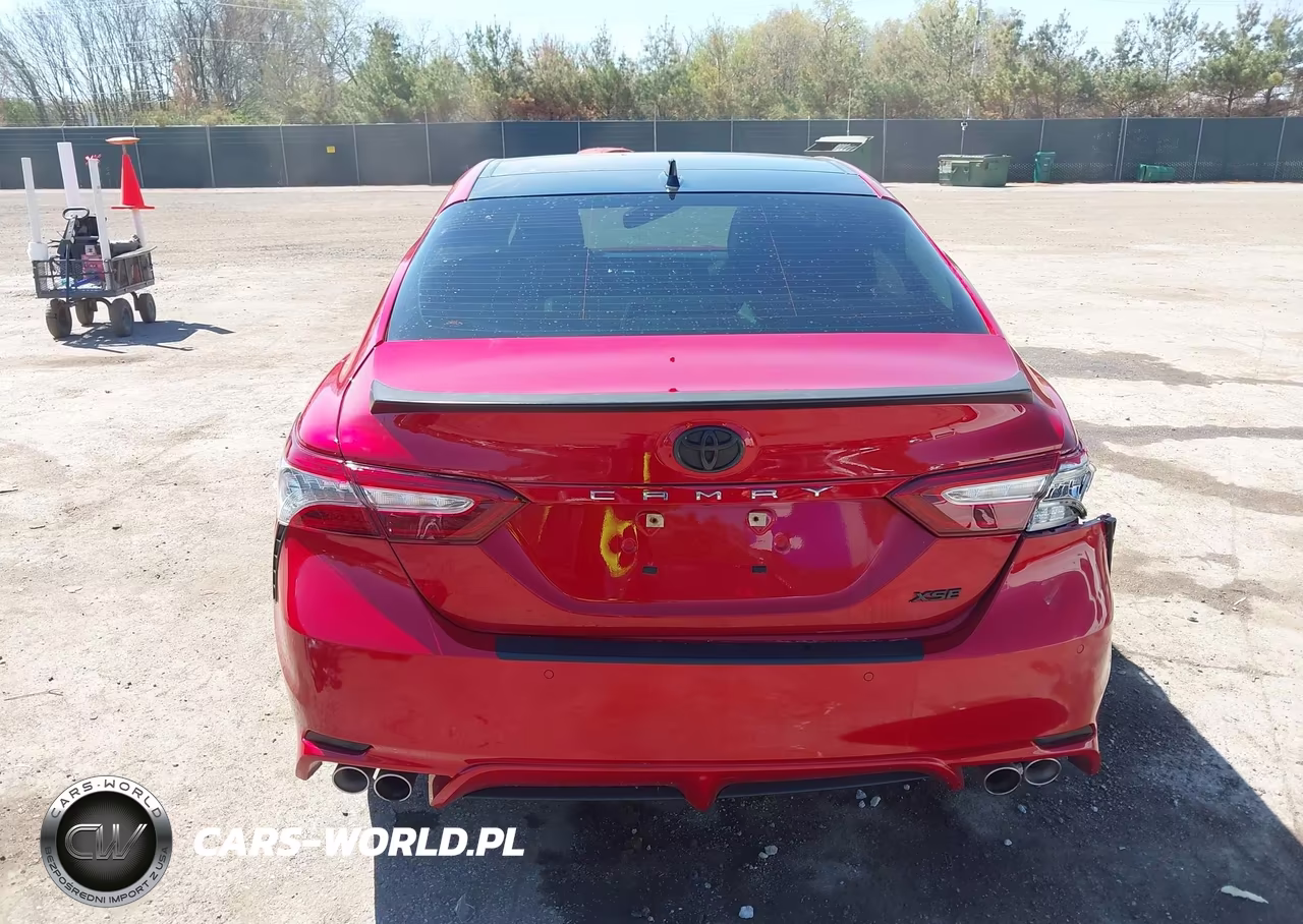 2019 Toyota Camry Xse VIN:4T1B61HK0KU170689 - 17