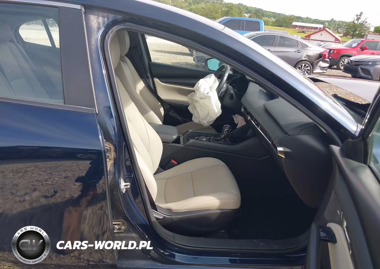 2019 Mazda Mazda3 Preferred Package VIN:3MZBPADL7KM106716 - 5