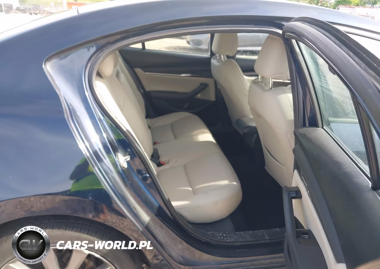 2019 Mazda Mazda3 Preferred Package VIN:3MZBPADL7KM106716 - 8