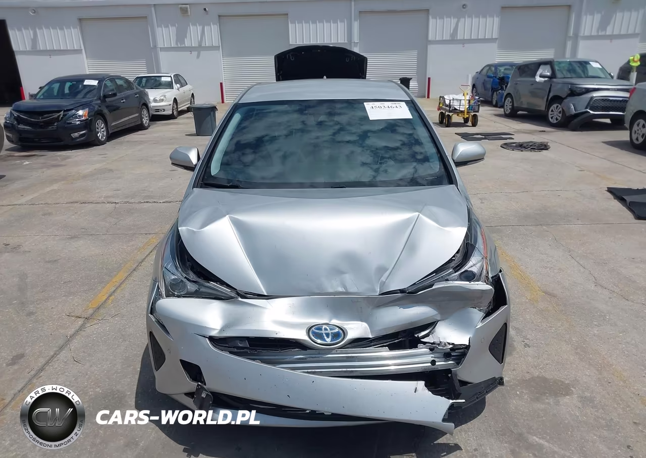 2017 Toyota Prius Four VIN:JTDKARFU1H3049495 - 13