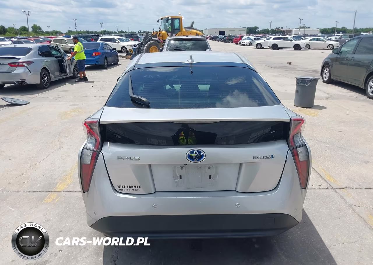 2017 Toyota Prius Four VIN:JTDKARFU1H3049495 - 17
