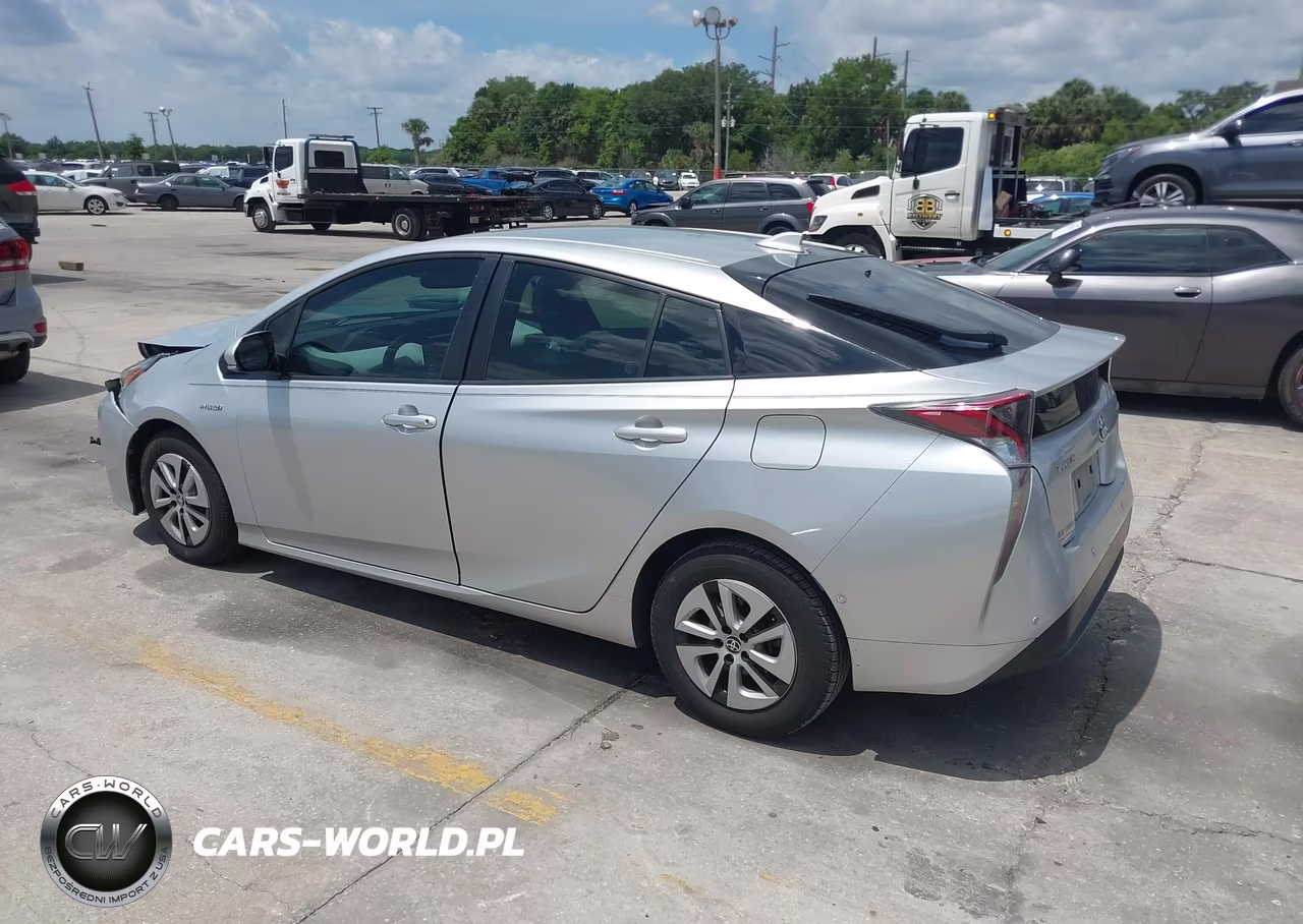 2017 Toyota Prius Four VIN:JTDKARFU1H3049495 - 3