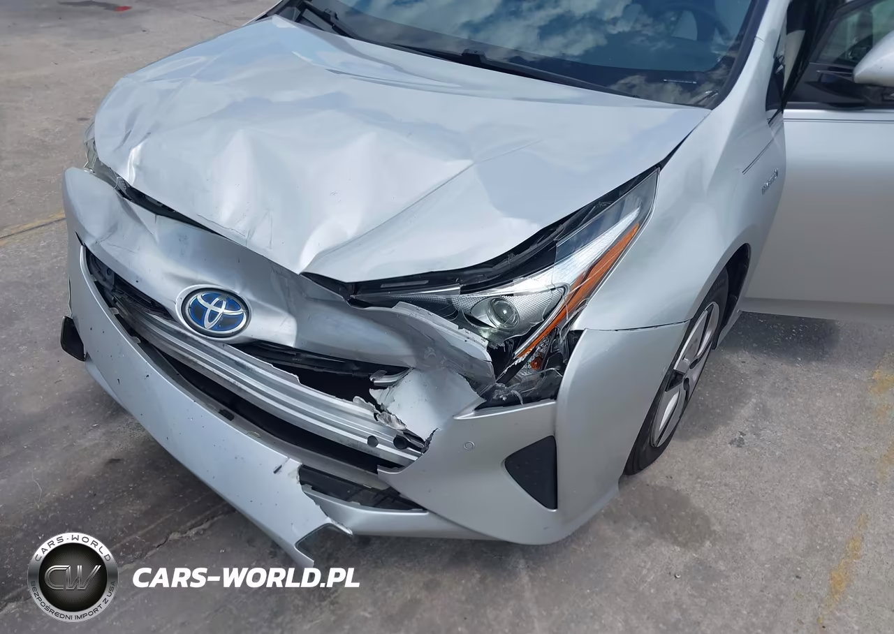 2017 Toyota Prius Four VIN:JTDKARFU1H3049495 - 6