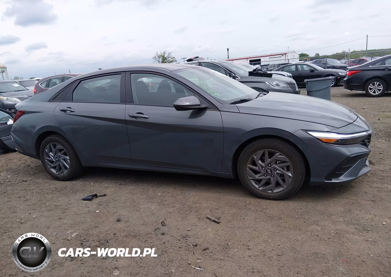 2024 Hyundai Elantra Sel VIN:KMHLM4DG7RU780113 - 13