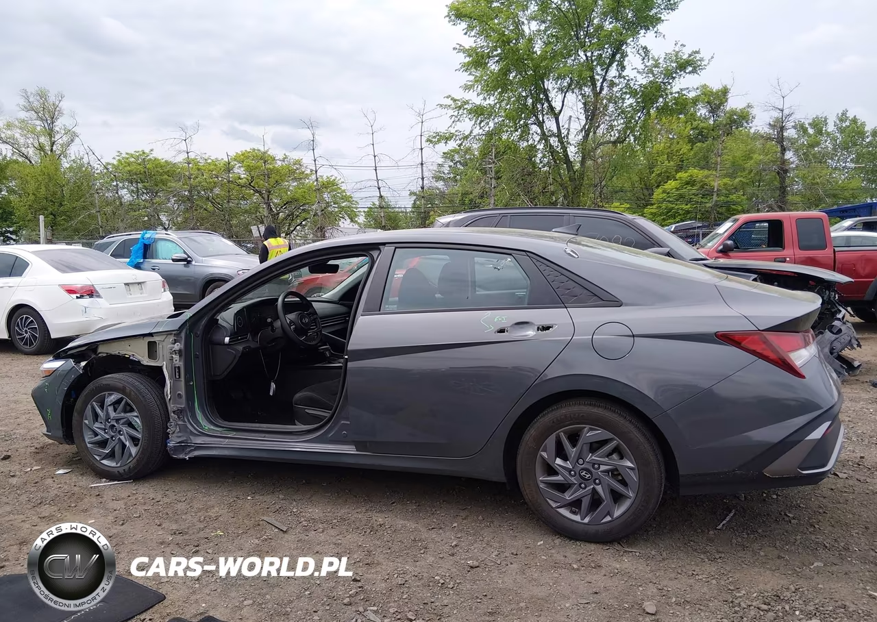 2024 Hyundai Elantra Sel VIN:KMHLM4DG7RU780113 - 14
