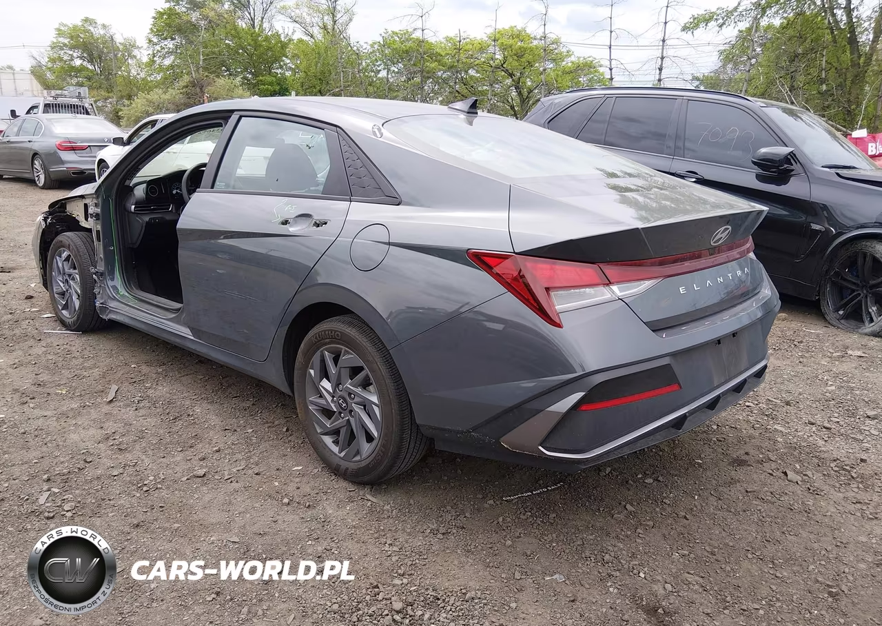 2024 Hyundai Elantra Sel VIN:KMHLM4DG7RU780113 - 3