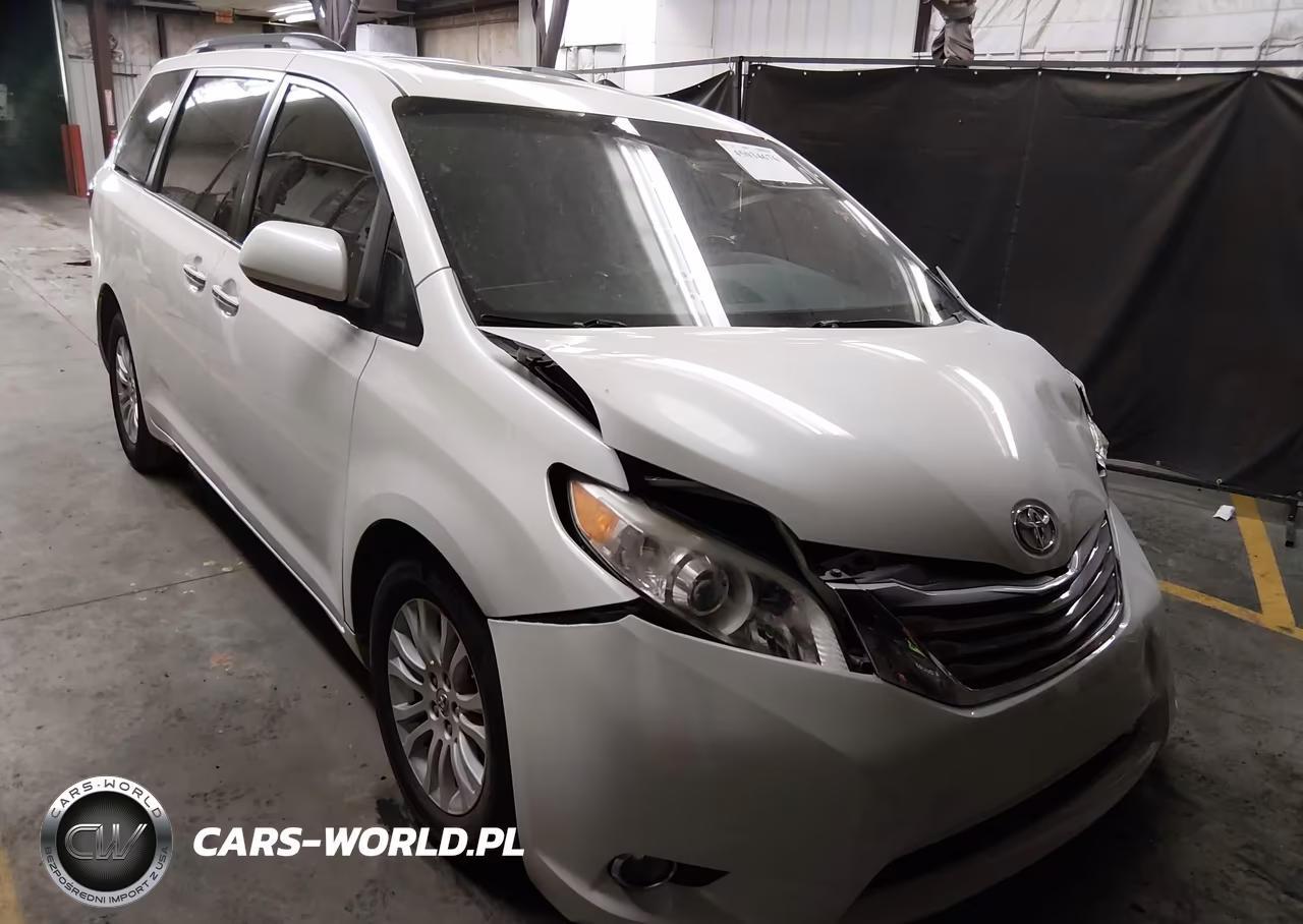 2017 Toyota Sienna Xle 8 Passenger
