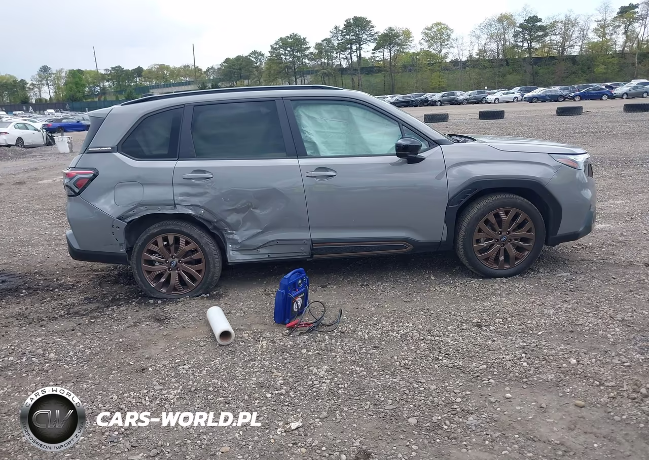 2025 Subaru Forester Sport VIN:JF2SLDHC1SH526021 - 13