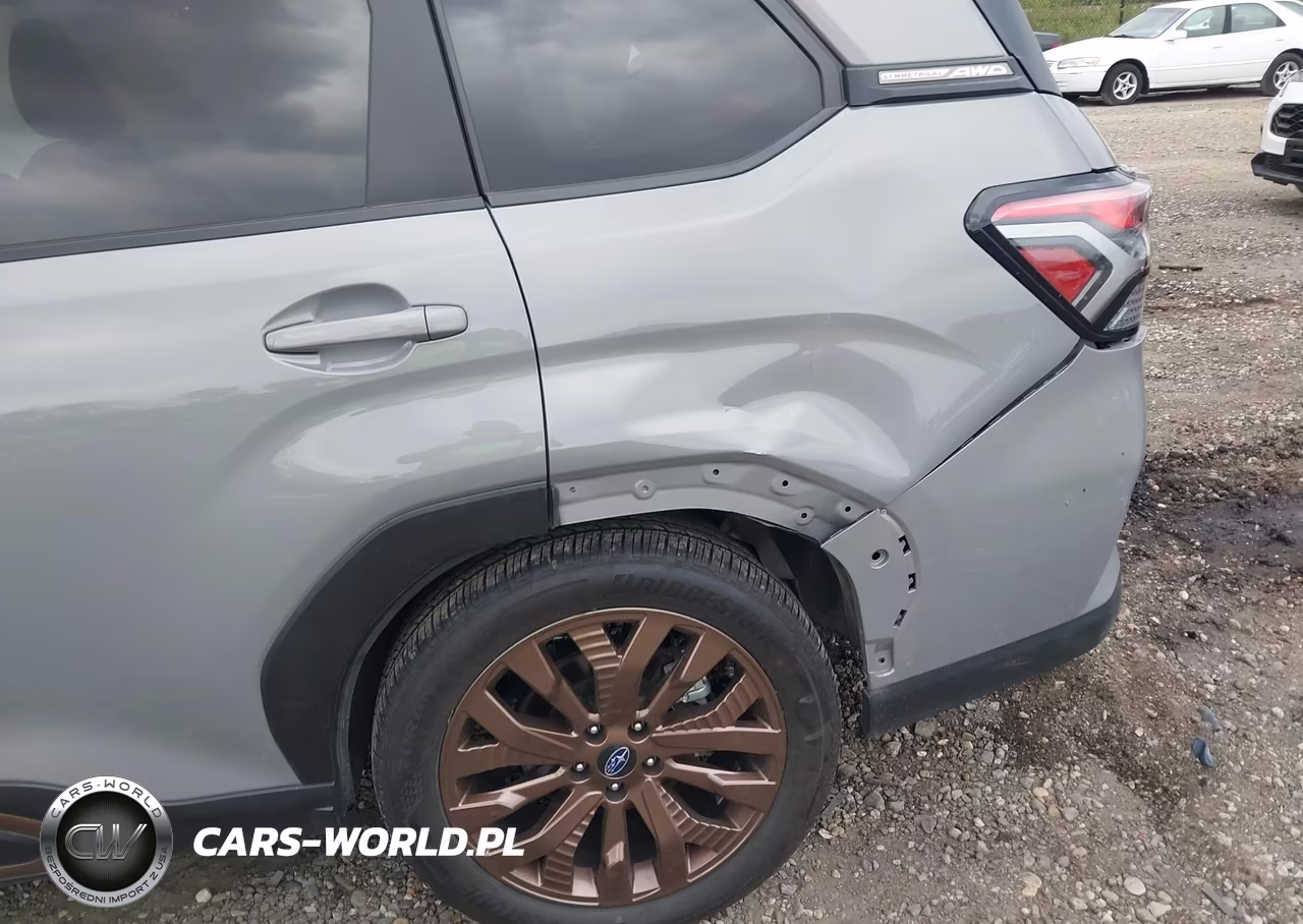 2025 Subaru Forester Sport VIN:JF2SLDHC1SH526021 - 18