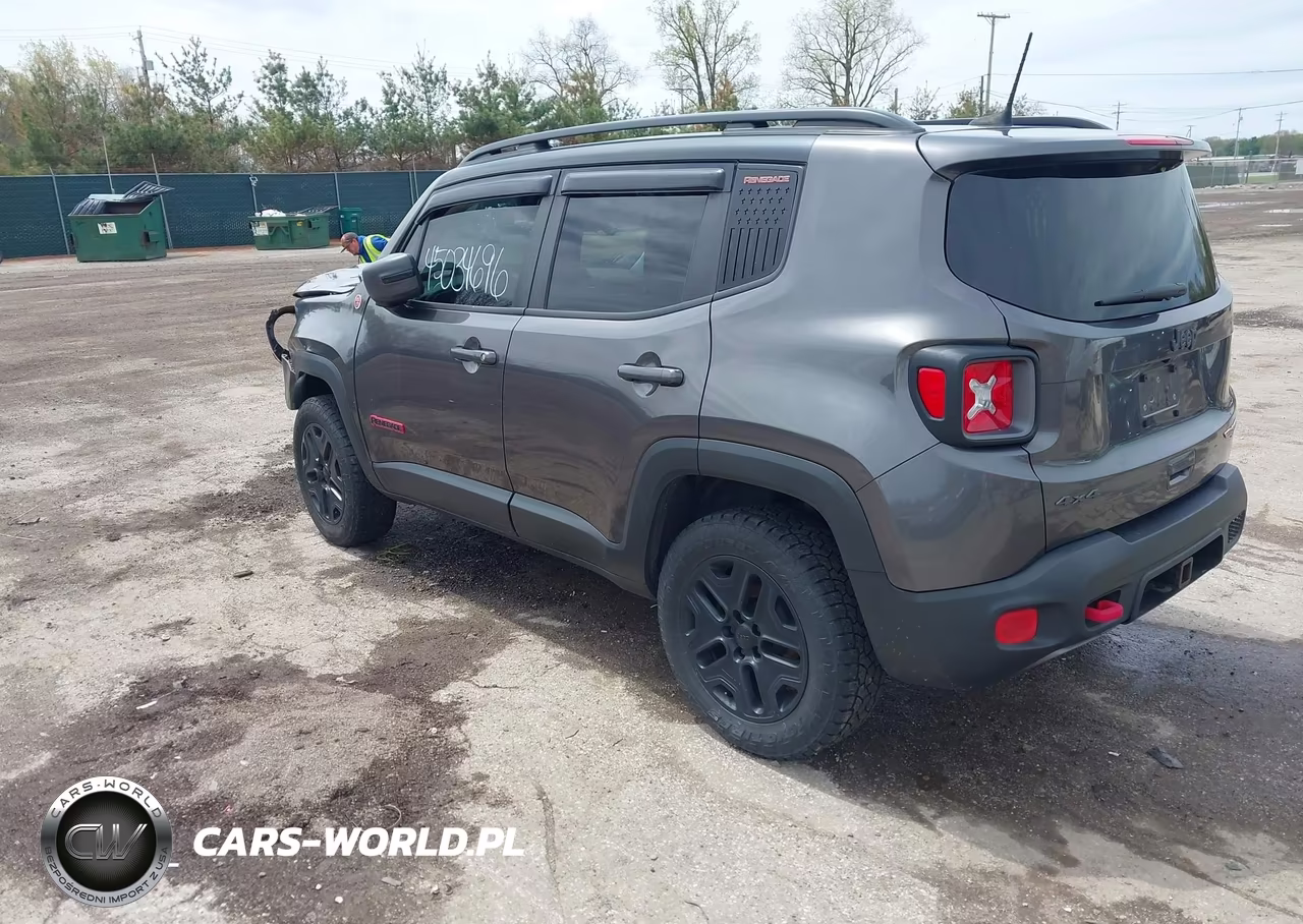 2018 Jeep Renegade Trailhawk 4X4 VIN:ZACCJBCB7JPH42667 - 3