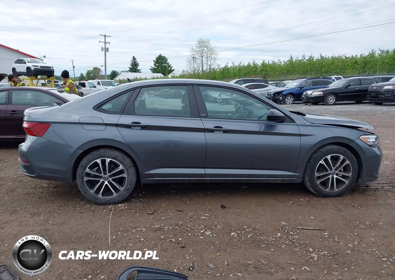 2024 Volkswagen Jetta 1.5T Sport VIN:3VWBM7BU0RM051091 - 13