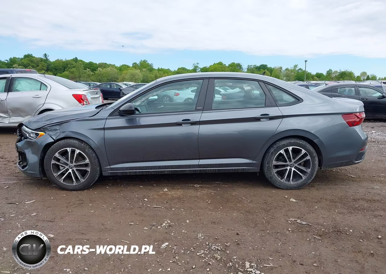 2024 Volkswagen Jetta 1.5T Sport VIN:3VWBM7BU0RM051091 - 14