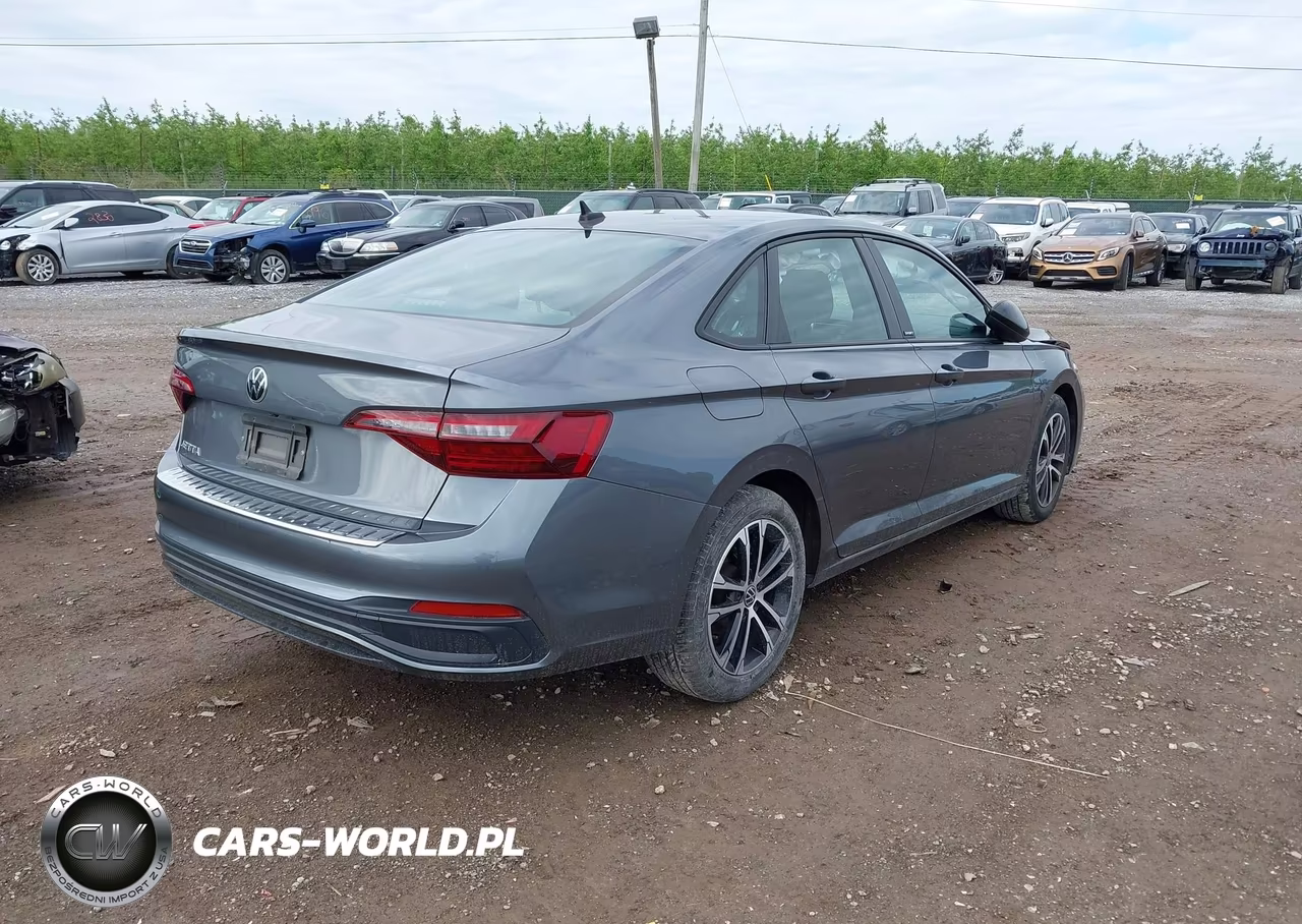 2024 Volkswagen Jetta 1.5T Sport VIN:3VWBM7BU0RM051091 - 4