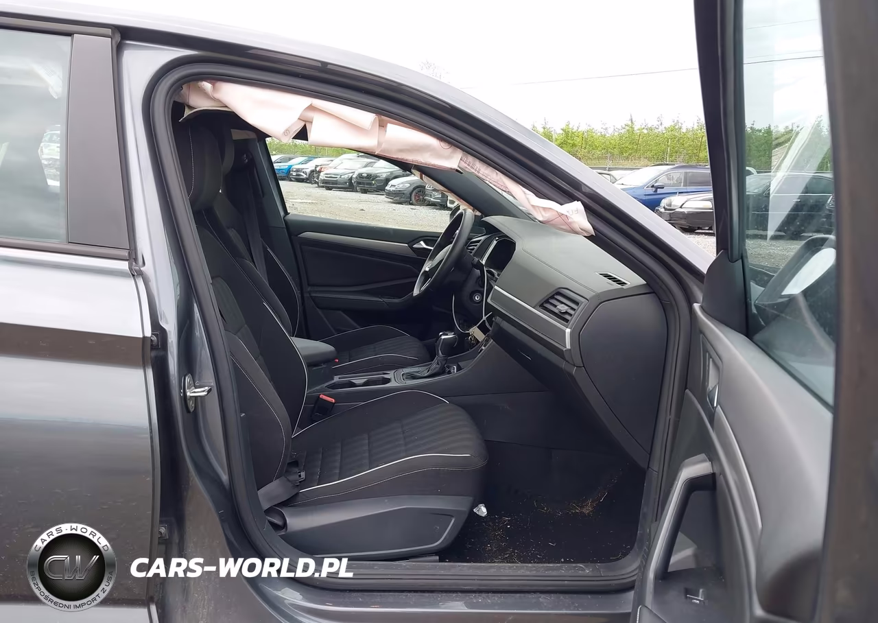 2024 Volkswagen Jetta 1.5T Sport VIN:3VWBM7BU0RM051091 - 5