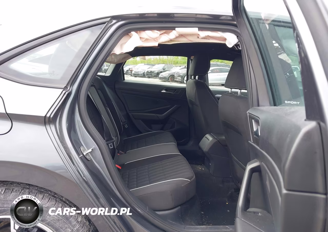 2024 Volkswagen Jetta 1.5T Sport VIN:3VWBM7BU0RM051091 - 8