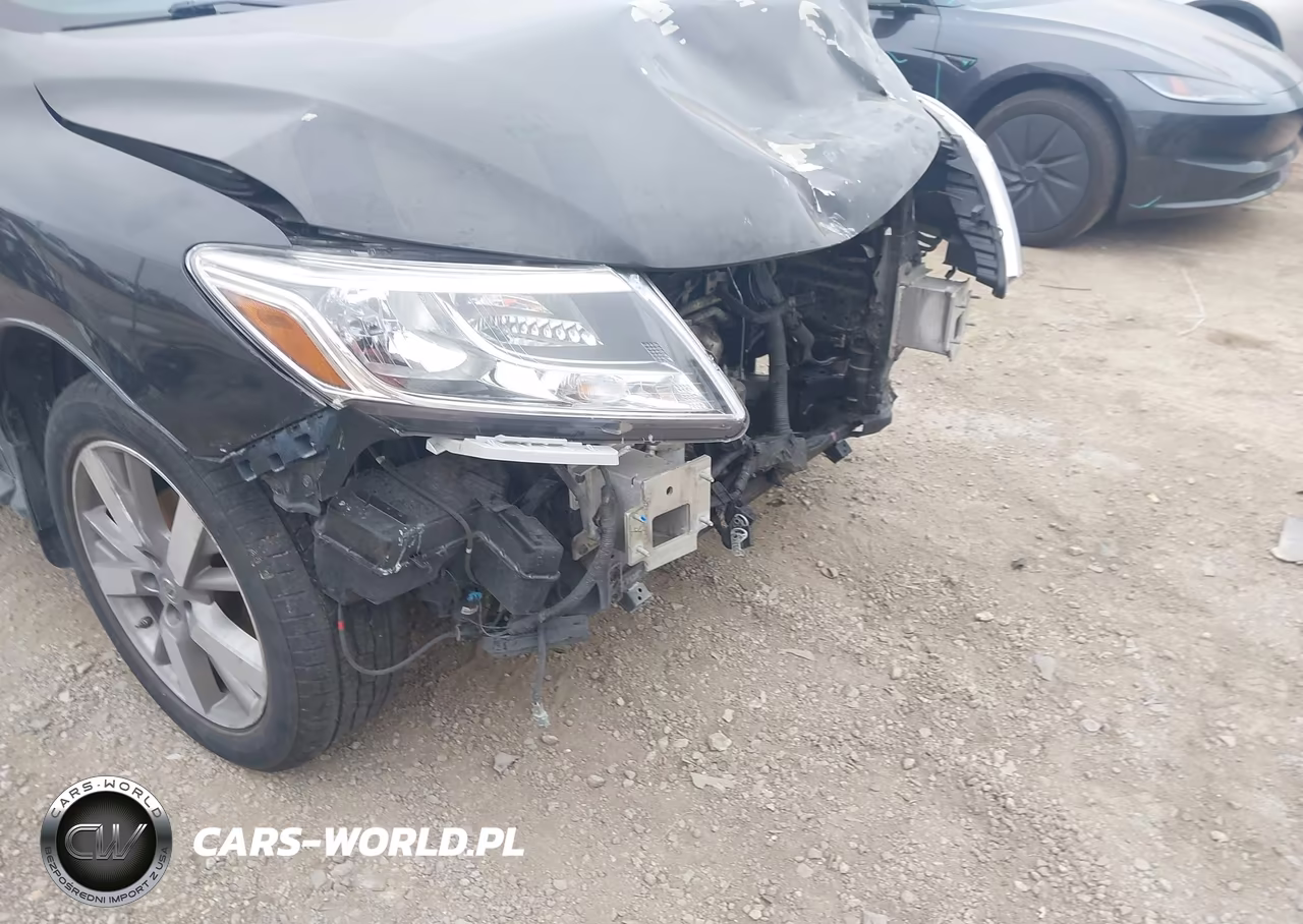 2015 Nissan Pathfinder Platinum VIN:5N1AR2MN0FC609586 - 19