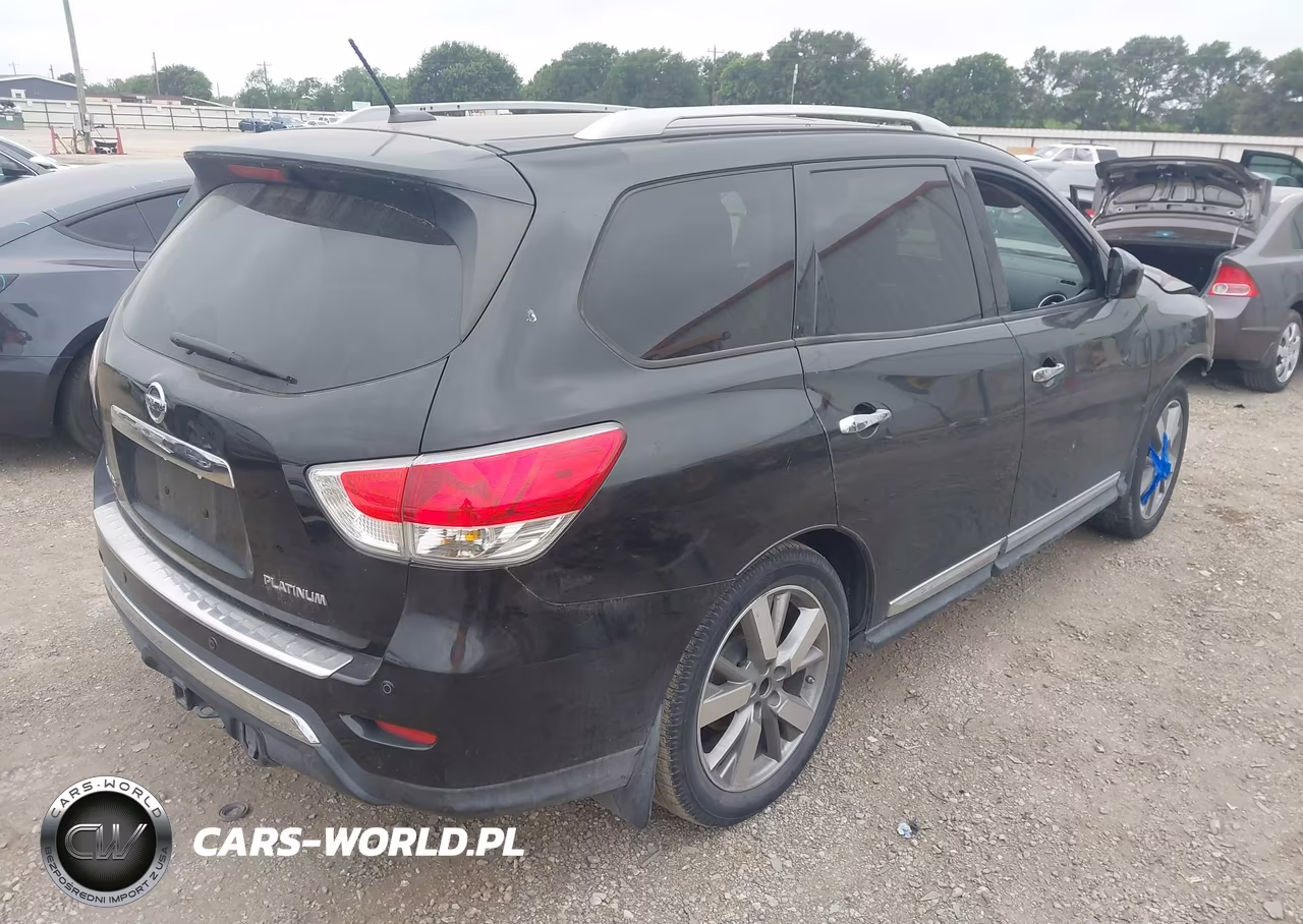2015 Nissan Pathfinder Platinum VIN:5N1AR2MN0FC609586 - 4