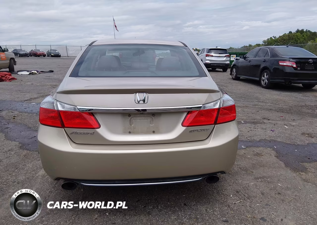 2015 Honda Accord Sport VIN:1HGCR2F56FA034238 - 17