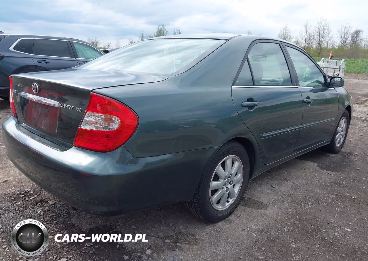 2003 Toyota Camry Xle VIN:JTDBE30K130193972 - 4
